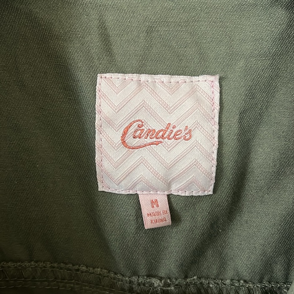 Candie's Sleeveless Vest - Picture 7 of 14